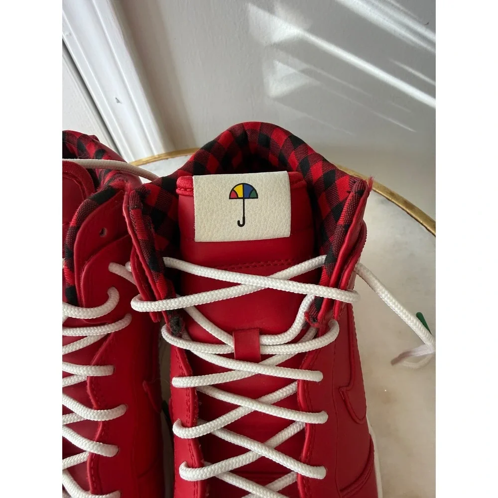 Nike Dunk High‎ Ultra Rain Jacket Red Plaid Flannel Lined Sneakers Men's Sz 7